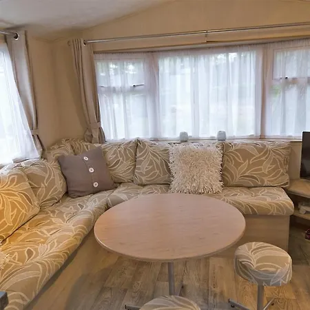 Droomparkchalet Met Overdekt Tuinspeelhuis! אוטרלו
